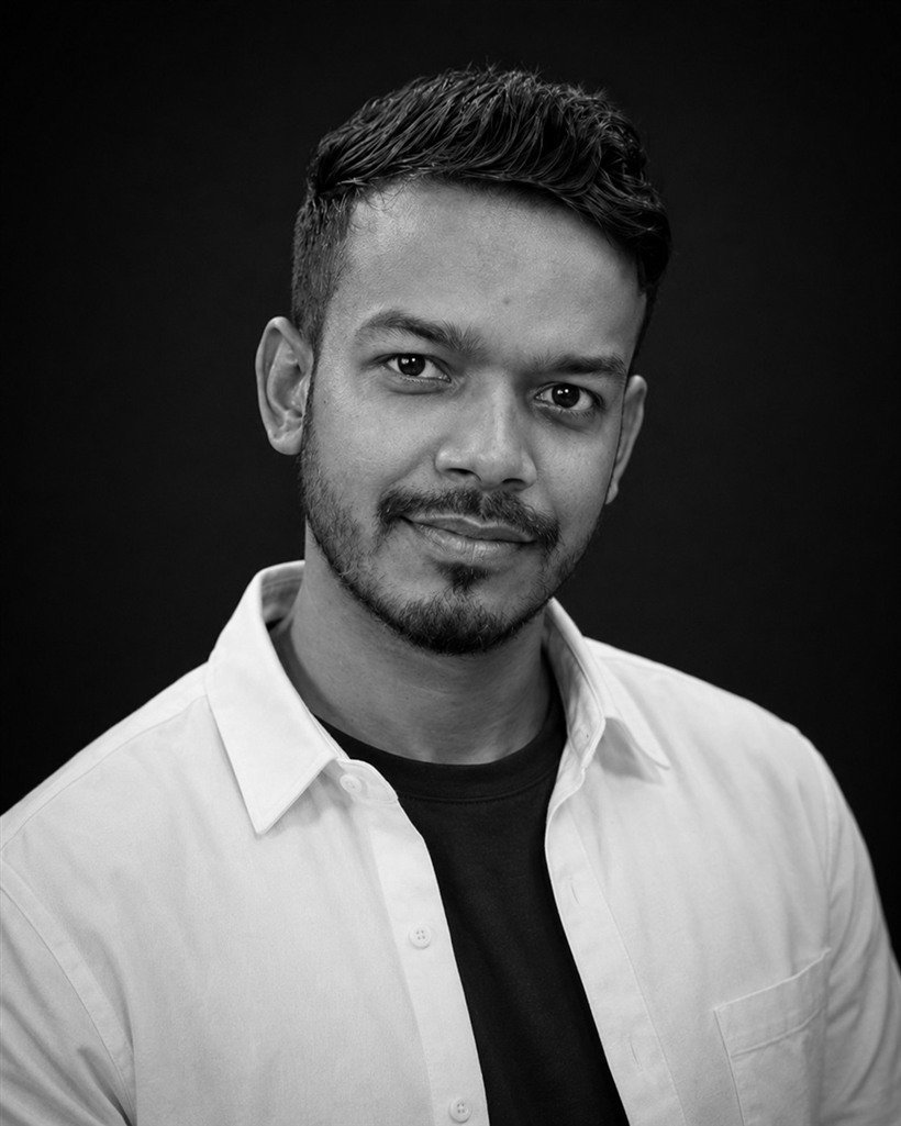 Somnath Lohar working in a modern studio